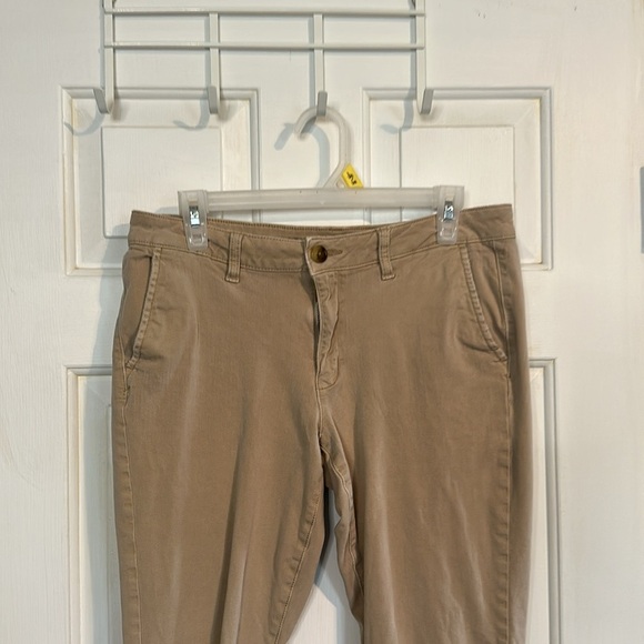 American Eagle Khaki Skinny Size 14 short - Picture 2 of 5